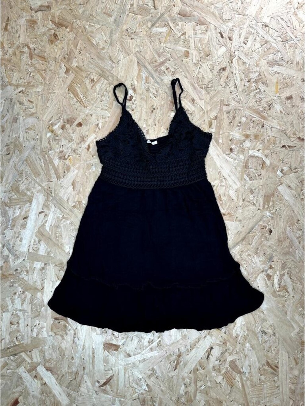 Timing Crochet Lace Cami Top Womens Small Black Boho Ruffle Hem Babydoll Tank